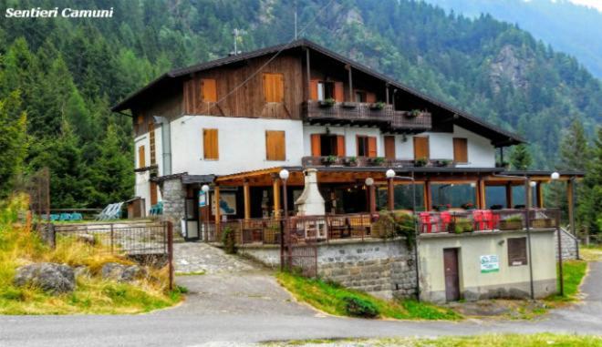 Rifugio Stella Alpina Hotel Saviore dell'Adamello Exterior foto